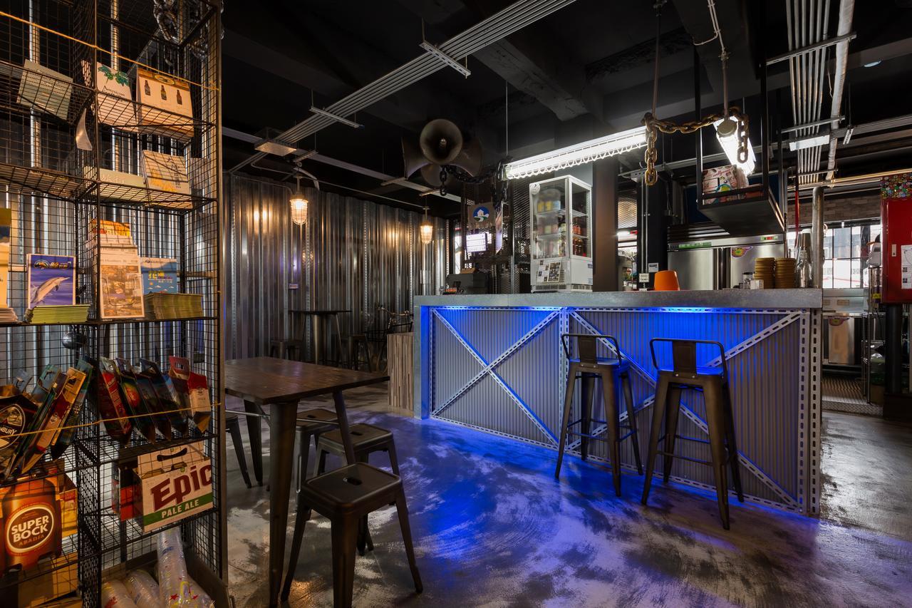 和平公獄監獄文旅 近東大門夜市 Peace Prison Cafe Inn Hualien City Exterior photo